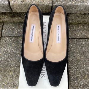Vintage Manolo Blahnik Size 7 Black Suede Heels
